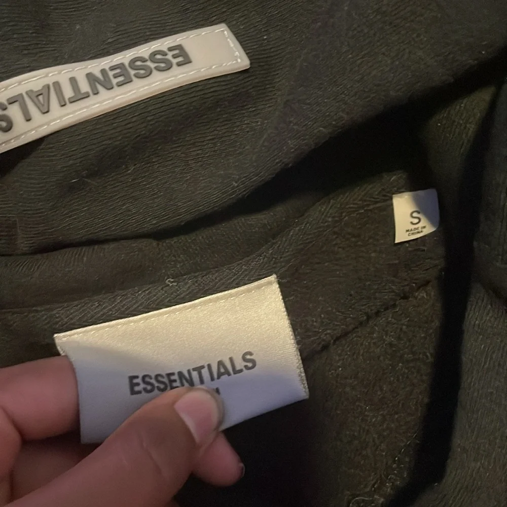 Essentials fear of God, hoodie brand new great condition, 3-D letters - Picture 3 of 4